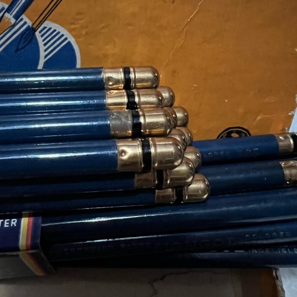 Vintage Eberhard Faber Mongol 865 Round~ Dark Blue 34 Pencils~ Unsharpened~USA - Picture 4 of 15